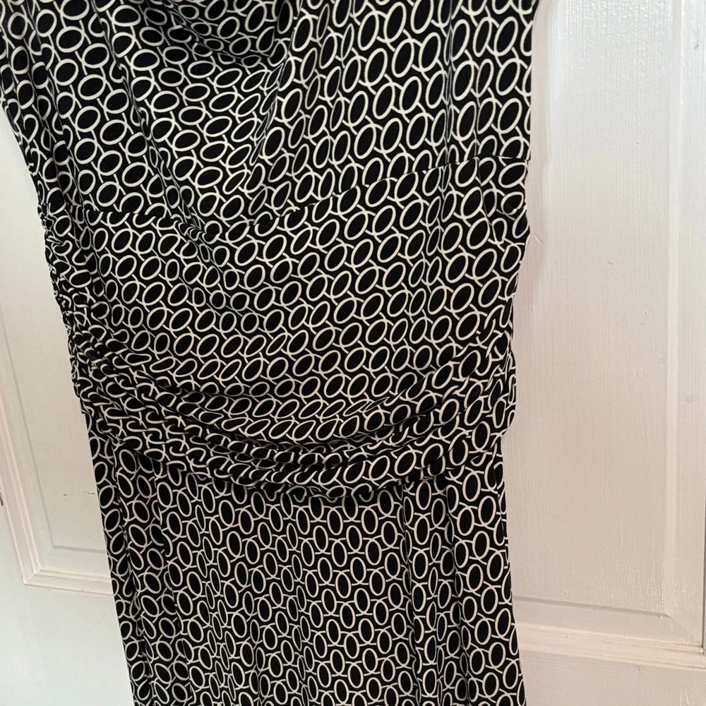 Dress Barn Black & White Geometric Cowl Neck Midi Dress